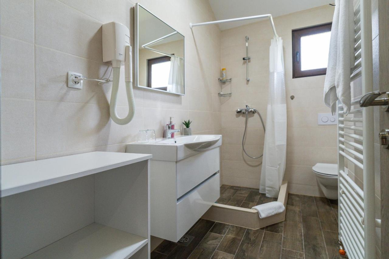 Deluxe Apartment With Jacuzzi - Patar Rakovica Exterior foto