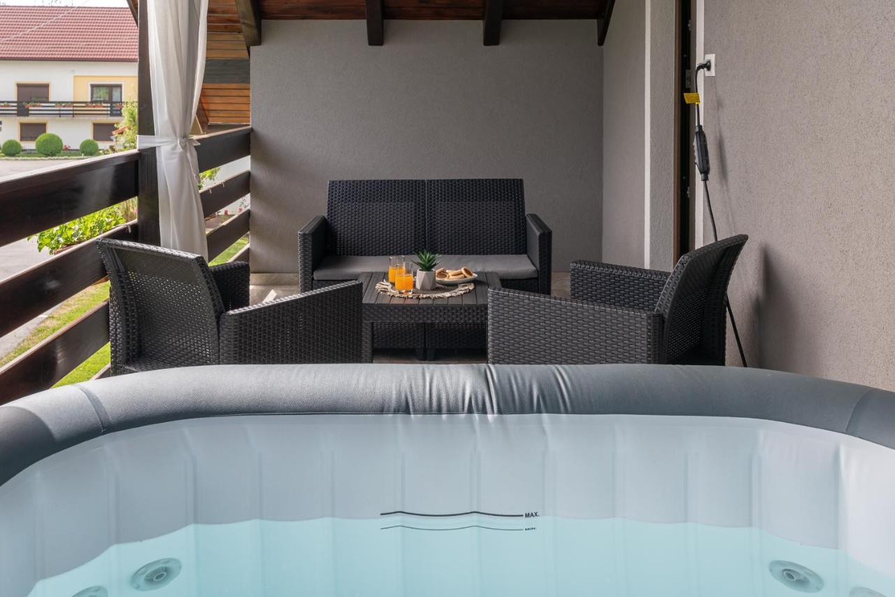 Deluxe Apartment With Jacuzzi - Patar Rakovica Exterior foto
