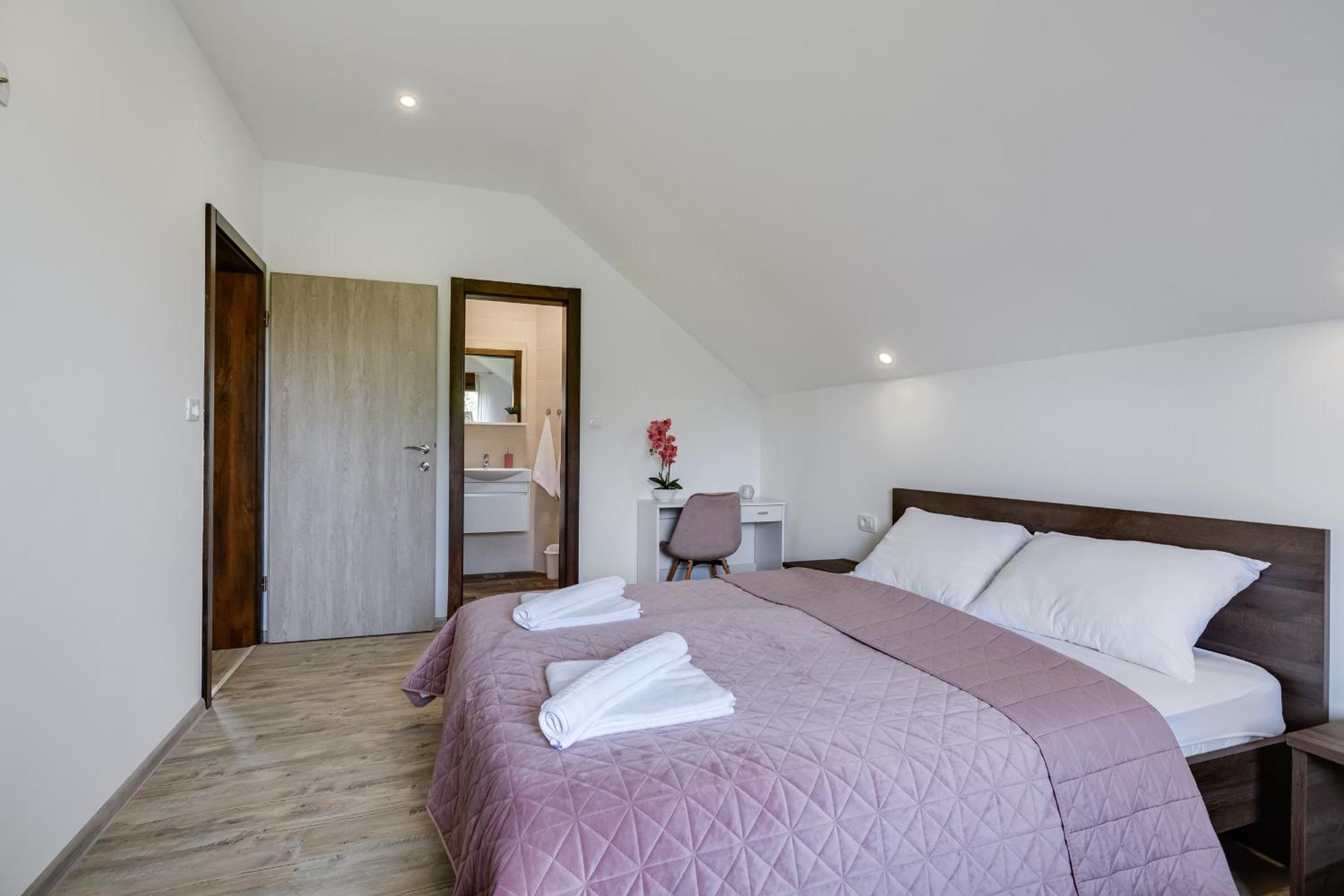 Deluxe Apartment With Jacuzzi - Patar Rakovica Exterior foto