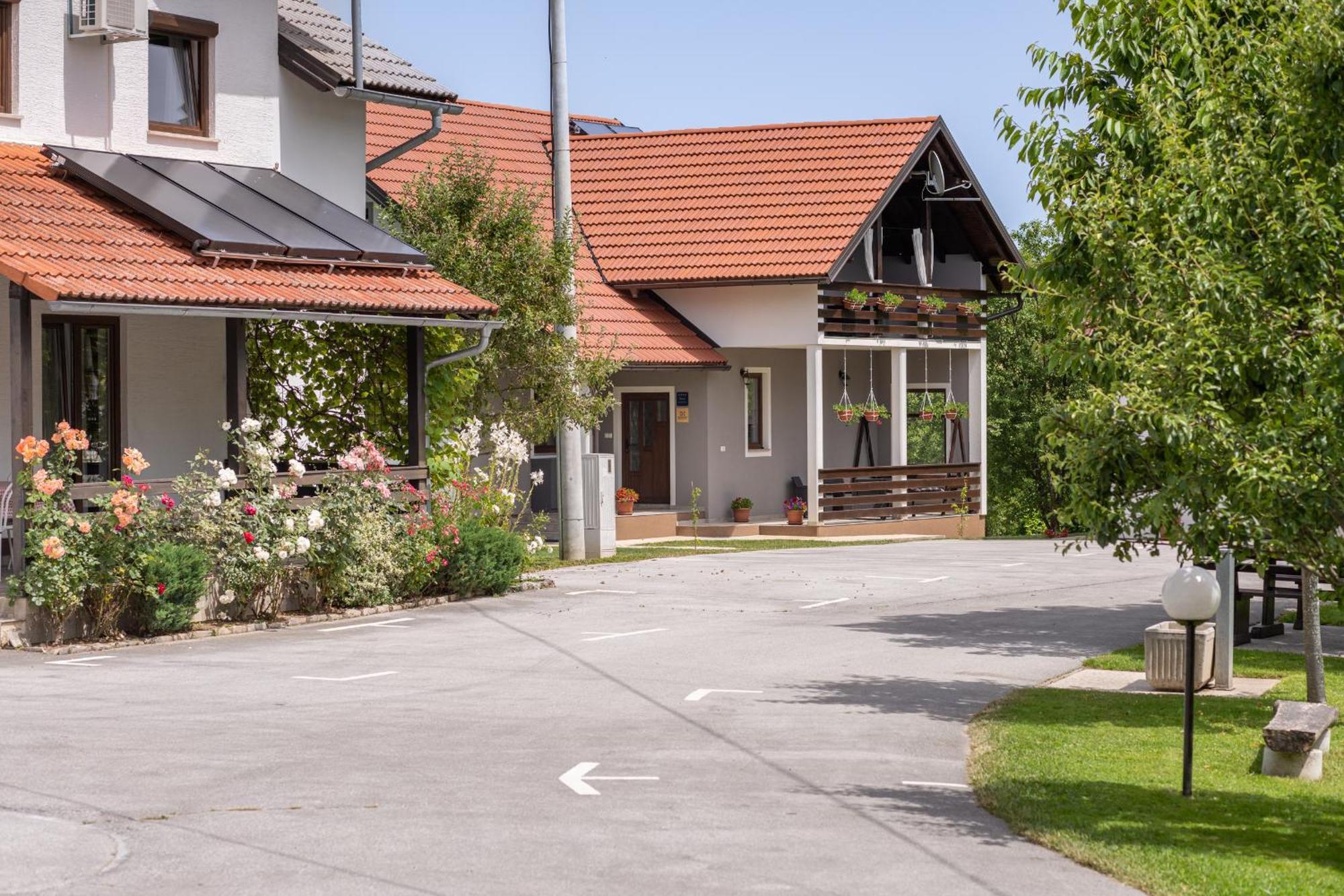 Deluxe Apartment With Jacuzzi - Patar Rakovica Exterior foto